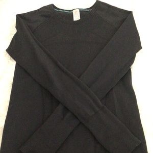 ivivva/kids lululemon long sleeve fitted tee.